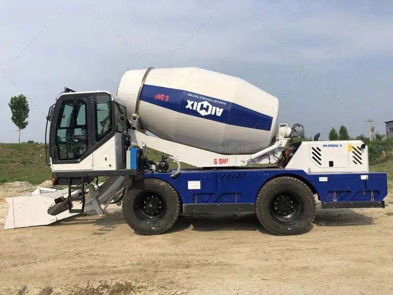 Self Loader Concrete Mixer for Sale