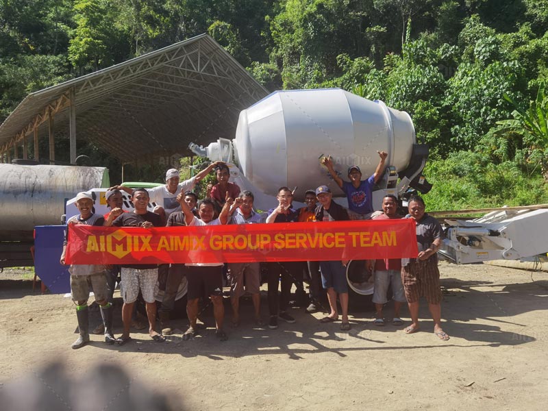 Self-Loading Concrete Mixer Truck in Indonesia